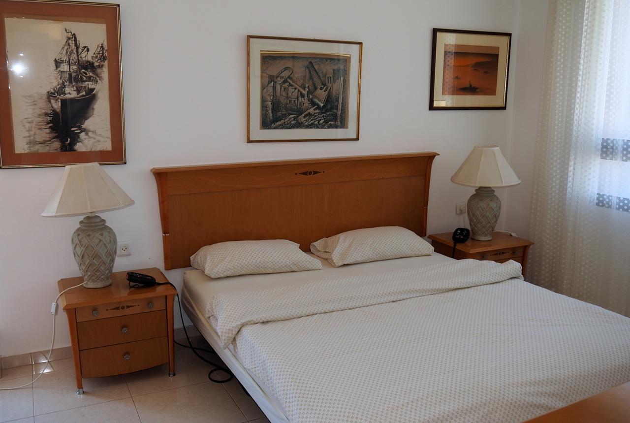 Israel-Haifa Apartments Rum bild