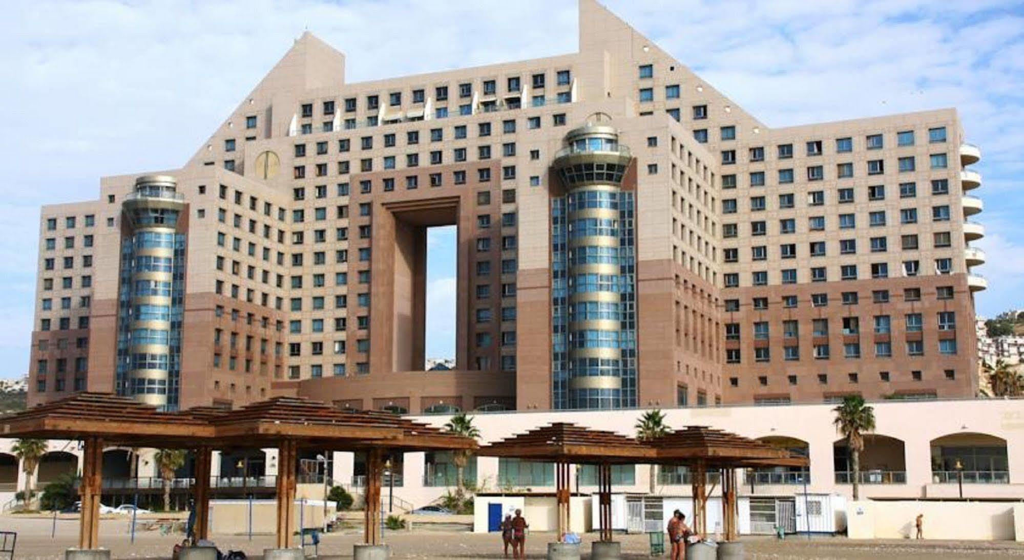 Israel-Haifa Apartments Exteriör bild
